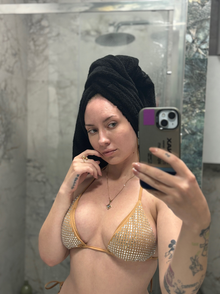 Nude girl KateV in Bakoor