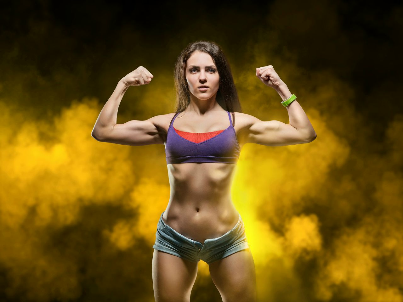 Athletic girls in Bakoor